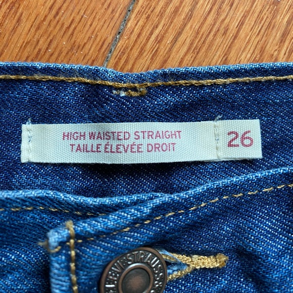 Levi’s High Waisted Straight Jeans (Dark Wash) - Picture 6 of 9